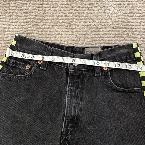 Levi’s 501 High-Rise Denim Shorts - Picture 11 of 11